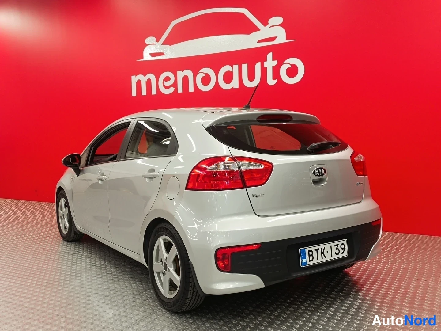 Hopea Kia Rio 2015, takaviisto, kuva 6