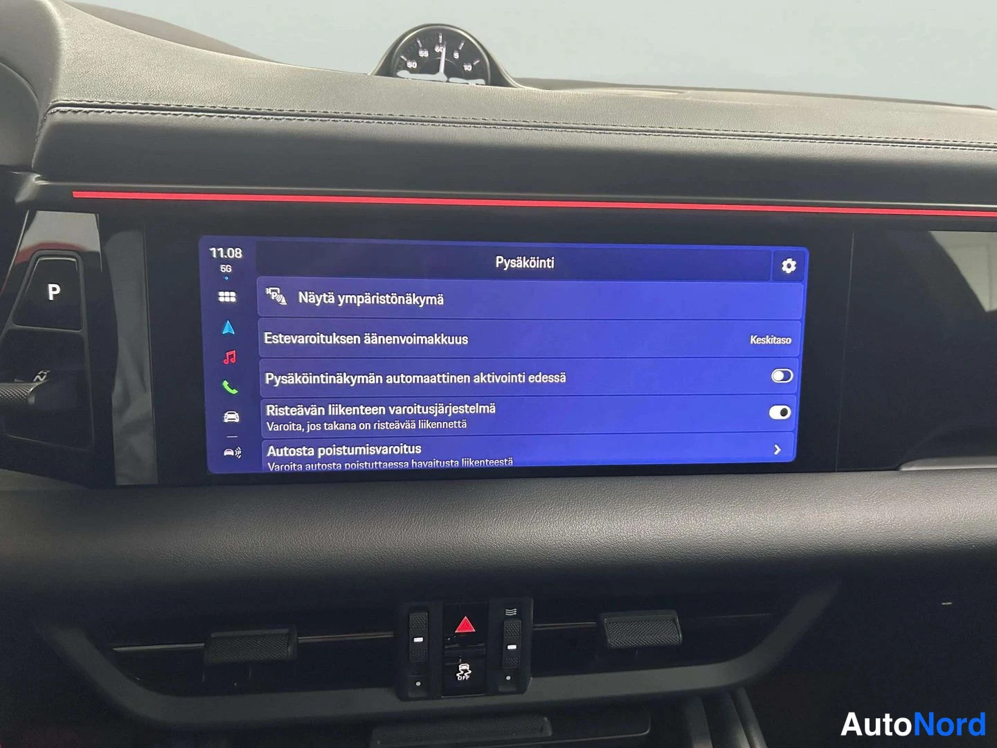 Sininen Porsche Macan 2025, yksityiskohta, kuva 26