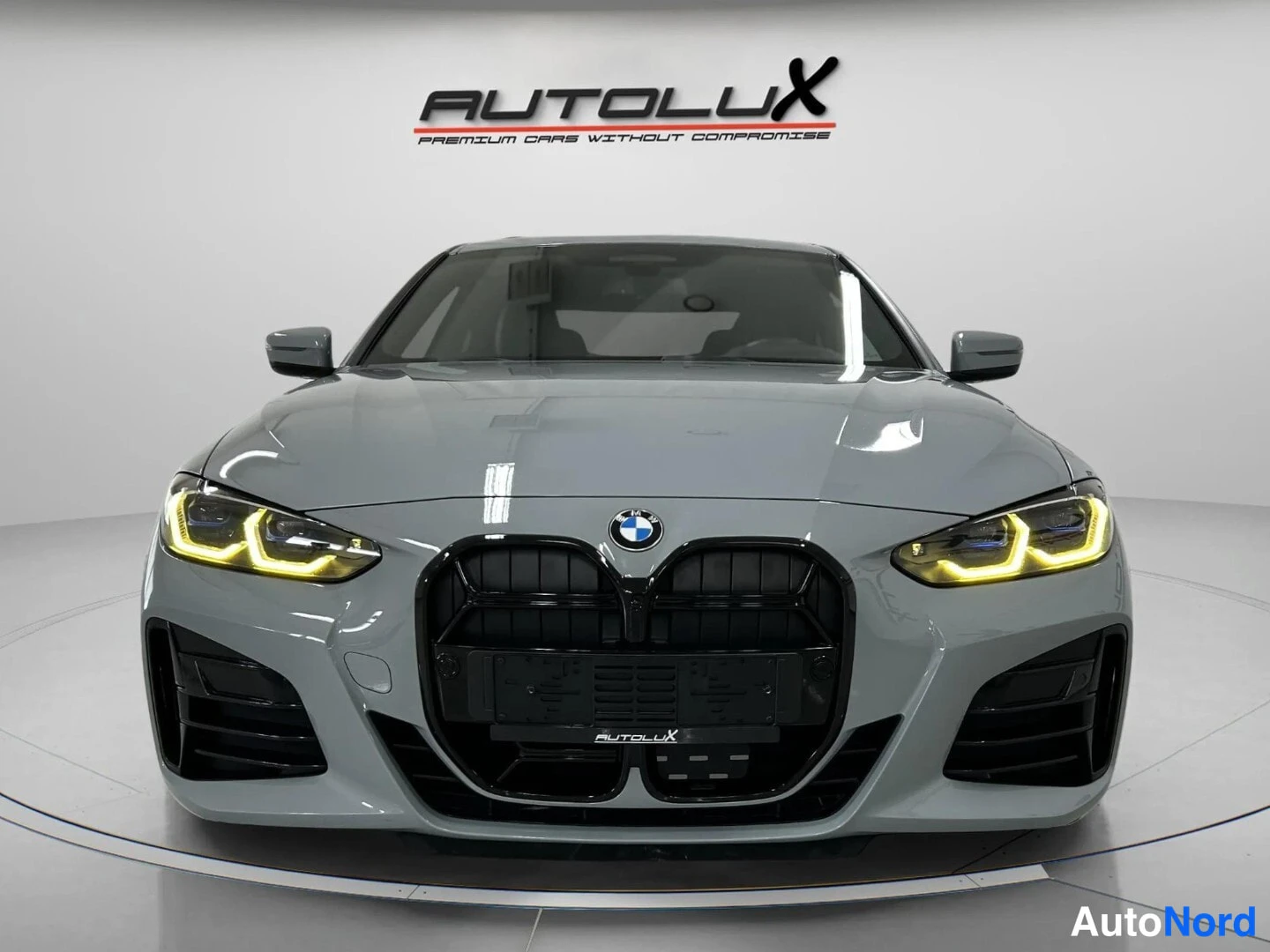 Harmaa BMW M440i 2022, edestä, kuva 4