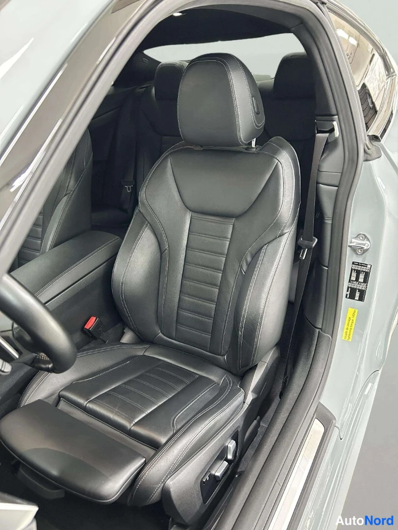 Harmaa BMW M440i 2022, etuistuimet, kuva 14