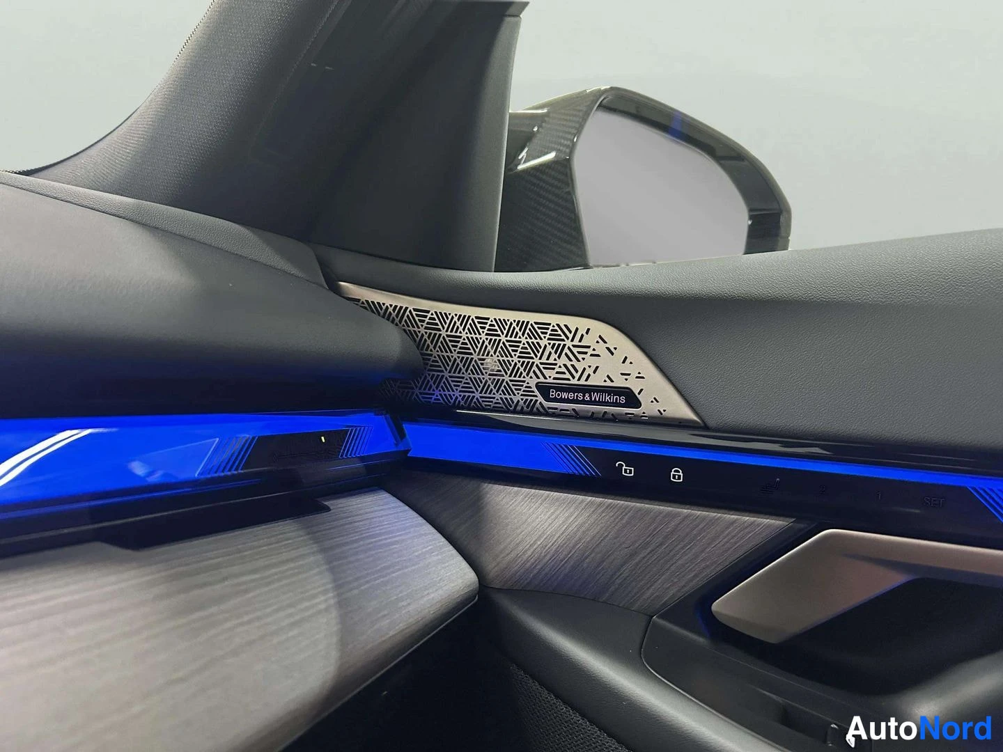 Harmaa BMW i5 2025, yksityiskohta, kuva 18