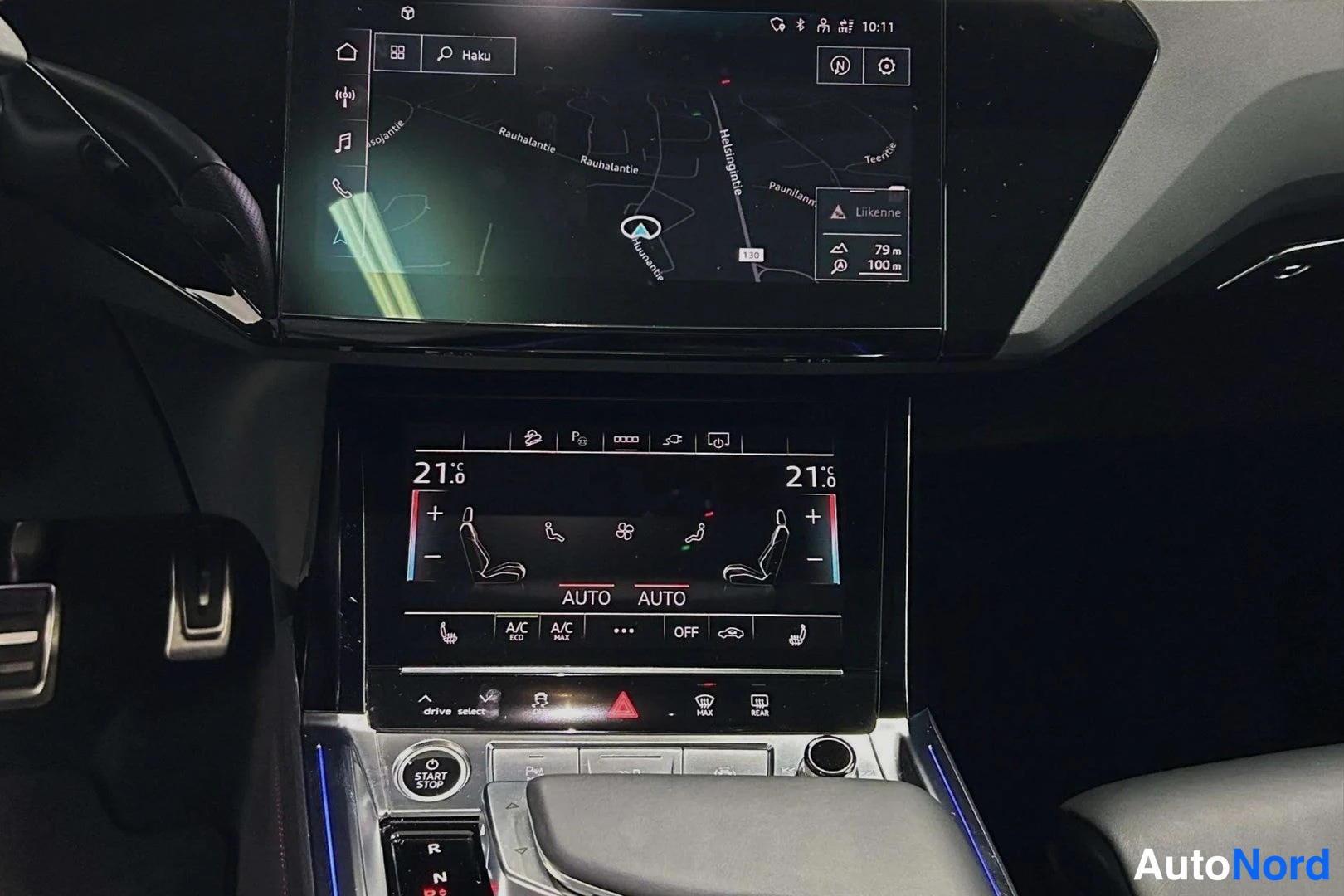 Harmaa Audi Q8 e-tron 2024, ohjaamo, kuva 11