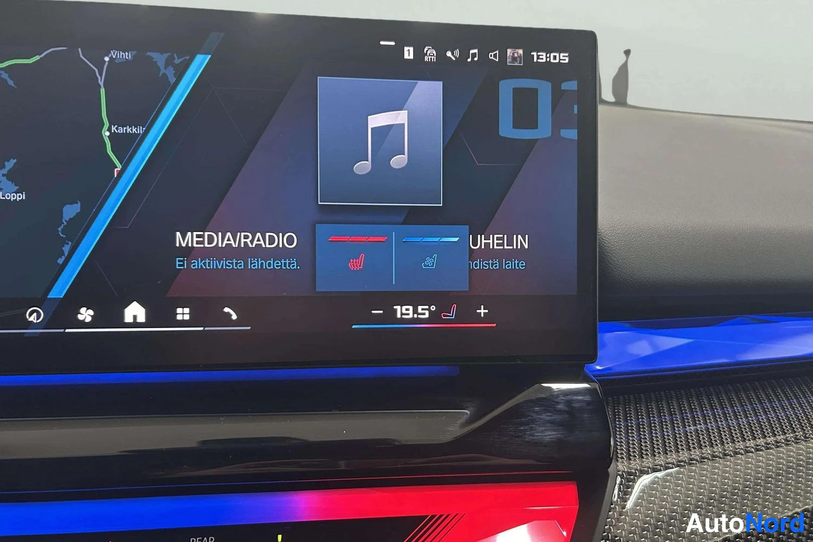 Sininen BMW M5 2025, yksityiskohta, kuva 20