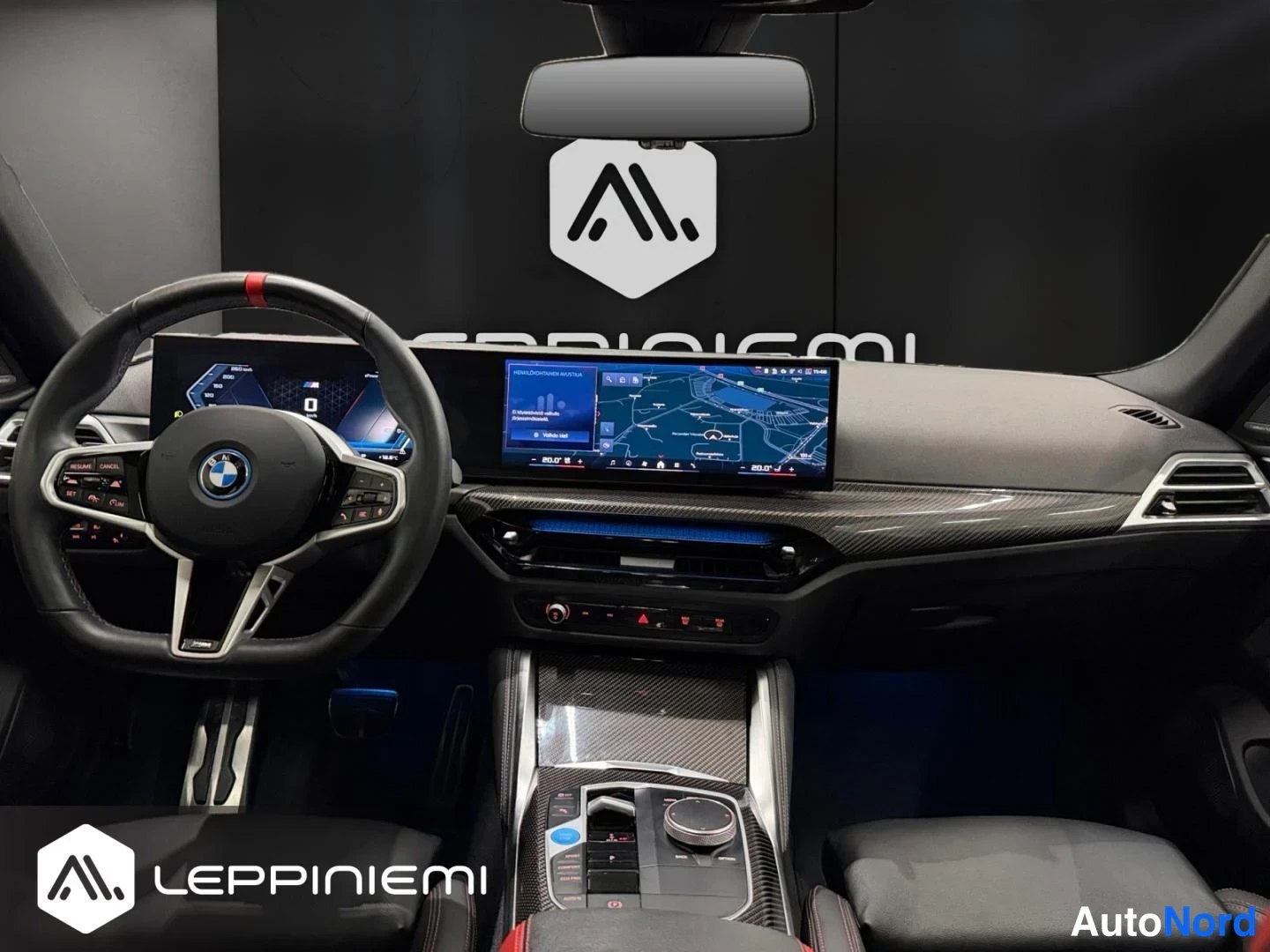 Valkoinen BMW i4 2025, ohjaamo, kuva 11