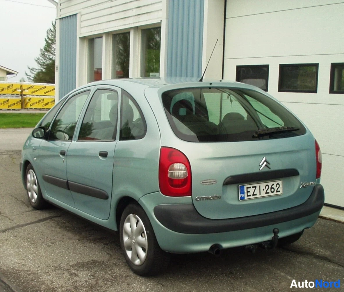 Vihreä Citroen Xsara Picasso 2002, takaviisto, kuva 4