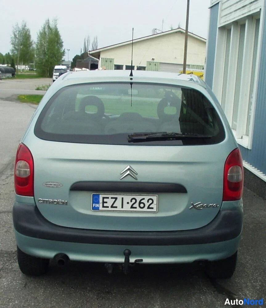 Vihreä Citroen Xsara Picasso 2002, takaa, kuva 6
