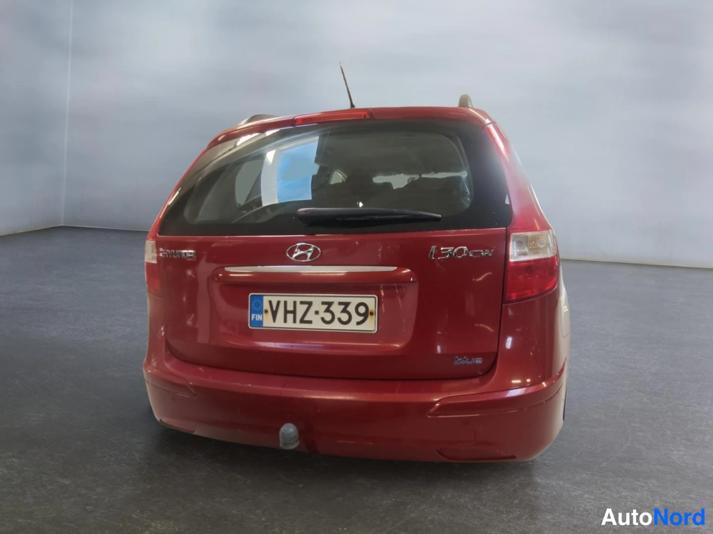 Punainen Hyundai i30 2011, takaa, kuva 8