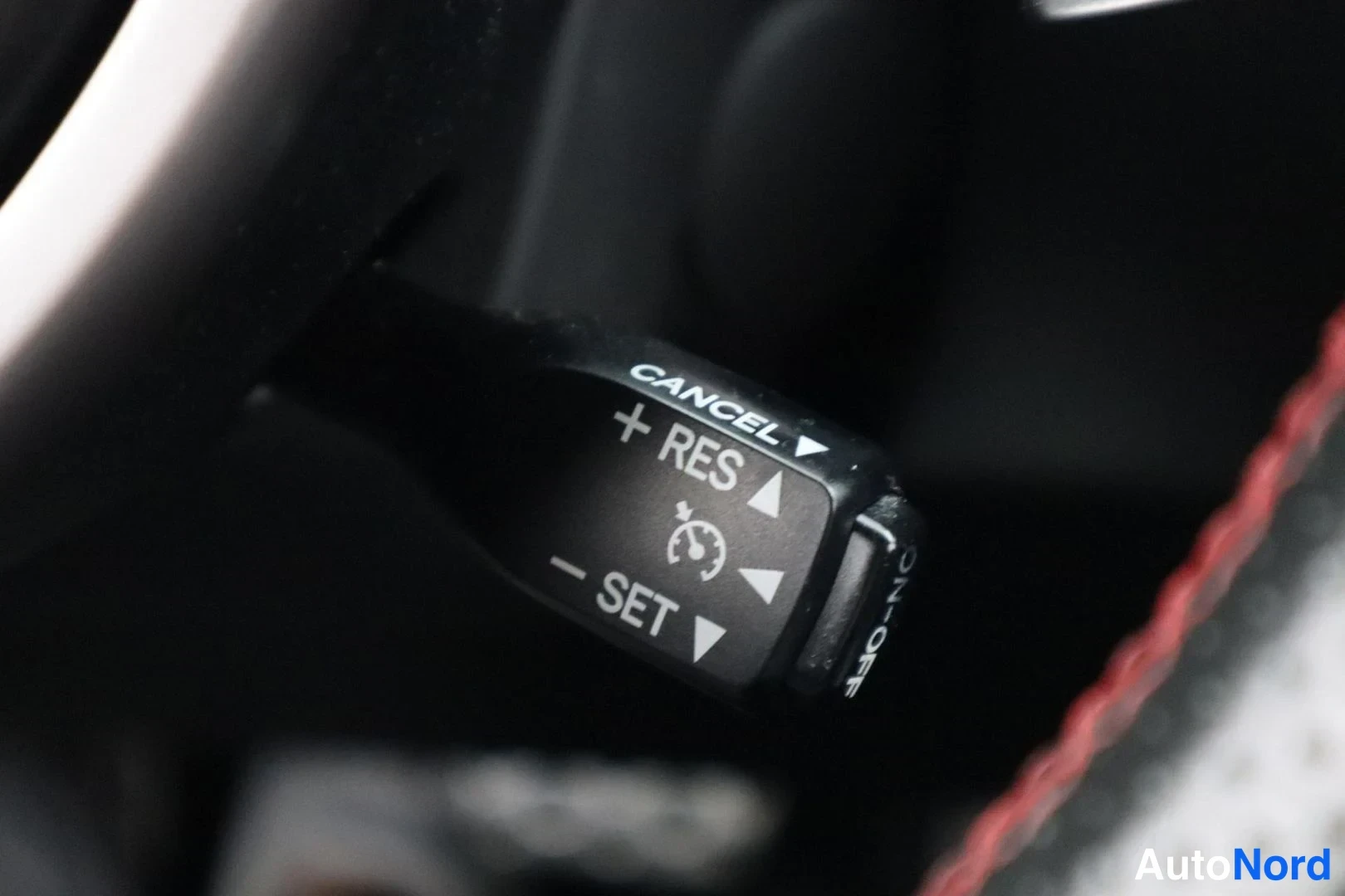 White Toyota GT86 2013, detail, photo 19