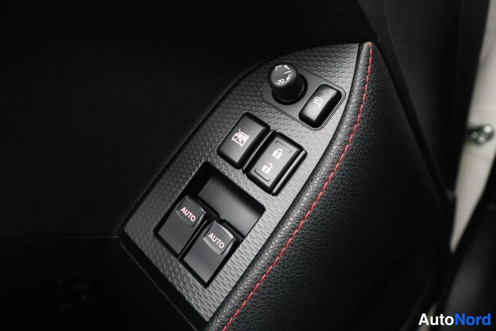 White Toyota GT86 2013, detail, photo 25