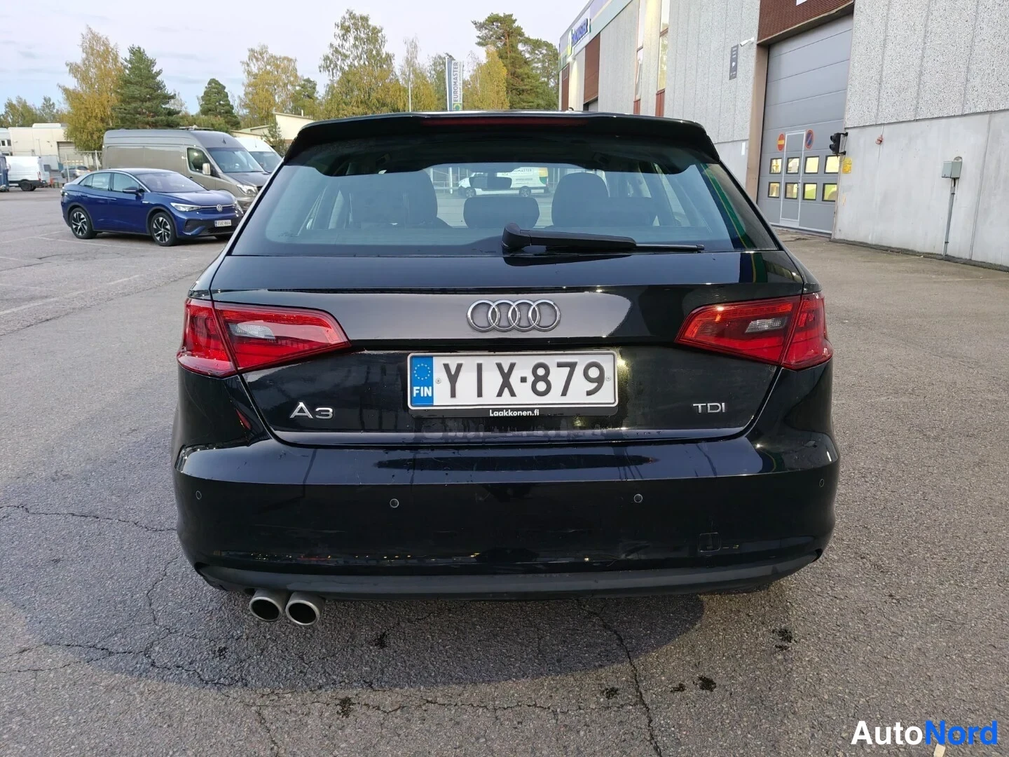 Musta Audi A3 Sportback 2016, takaa, kuva 9