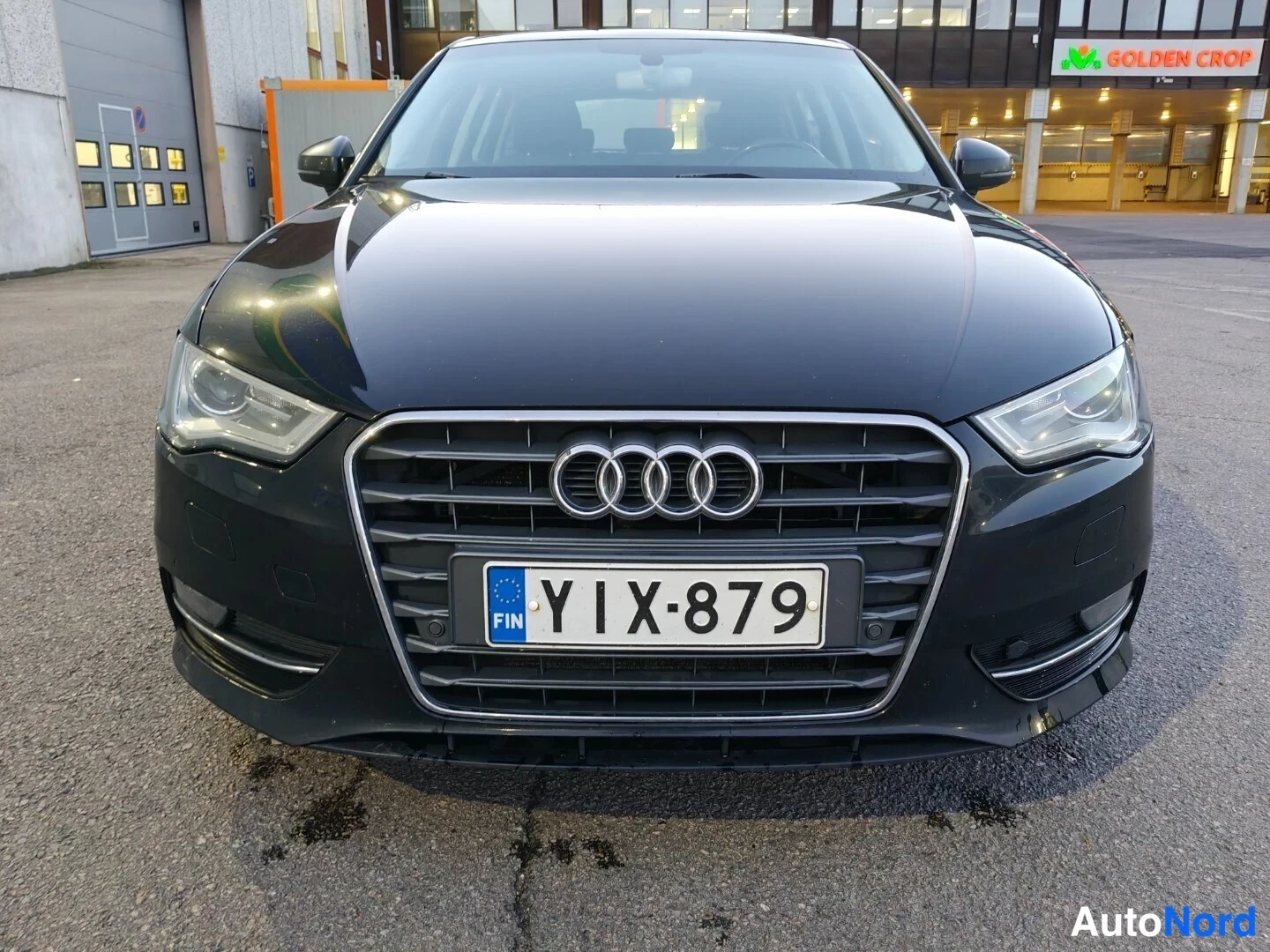 Musta Audi A3 Sportback 2016, edestä, kuva 4