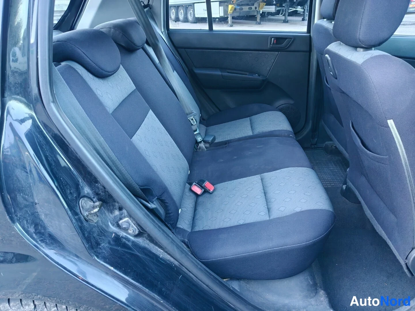 Musta Hyundai Getz 2006, takaistuimet, kuva 19