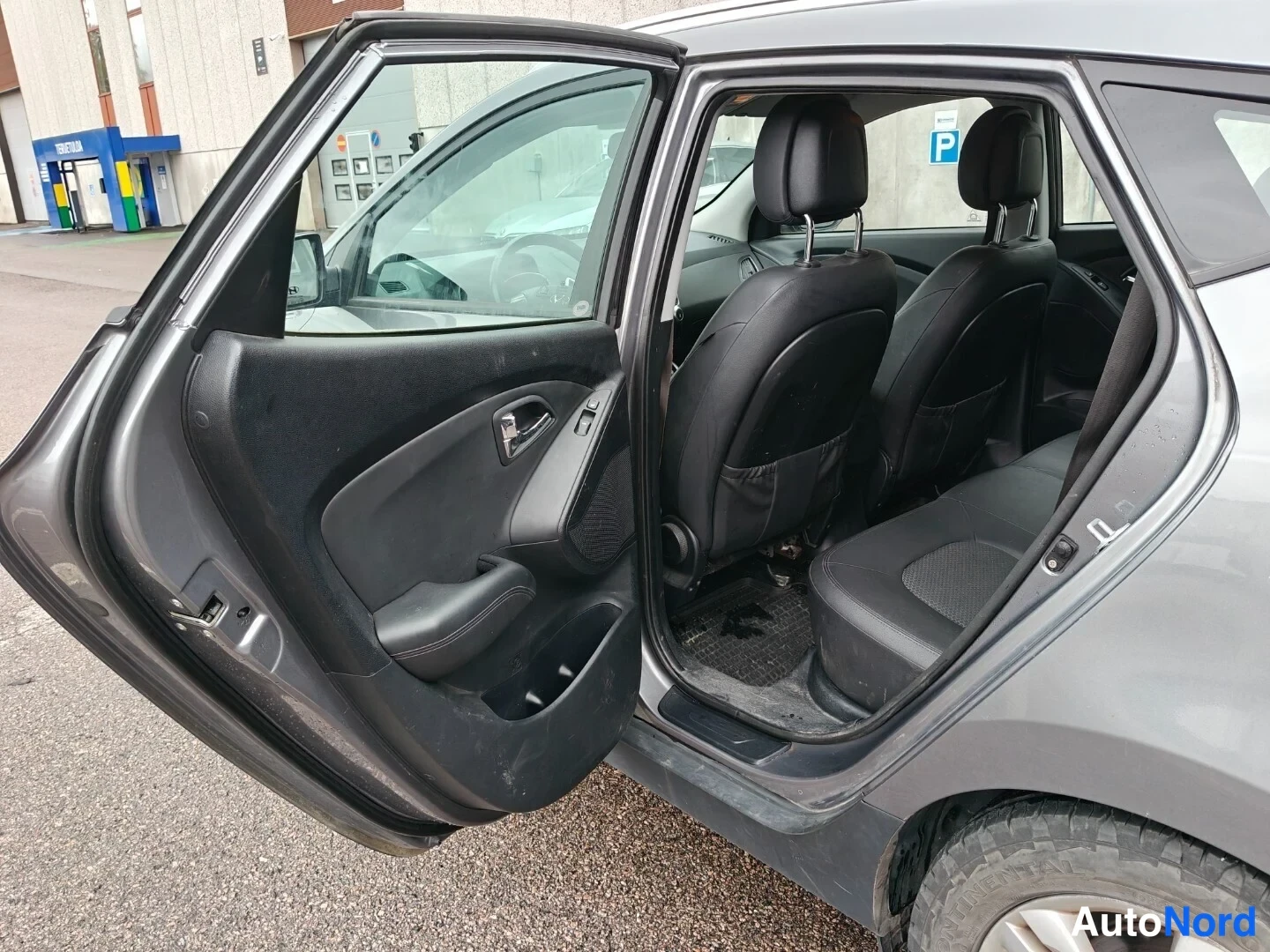 Harmaa Hyundai ix35 2010, takaistuimet, kuva 20