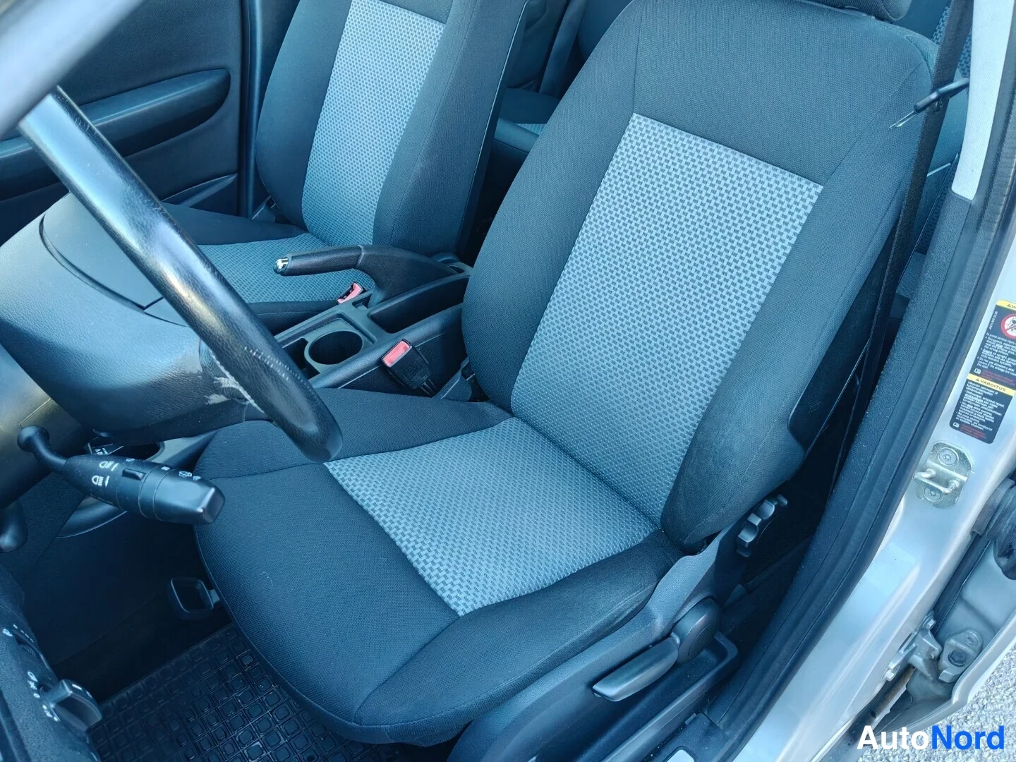 Hopea Mercedes-Benz A 150 2006, etuistuimet, kuva 13