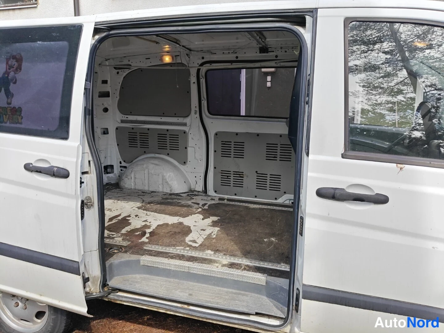 Valkoinen Mercedes-Benz Vito 111 CDI 2007, sivulta, kuva 7