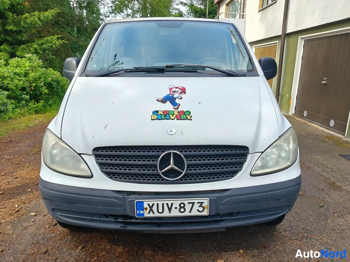 Valkoinen Mercedes-Benz Vito 111 CDI 2007, edestä, kuva 4