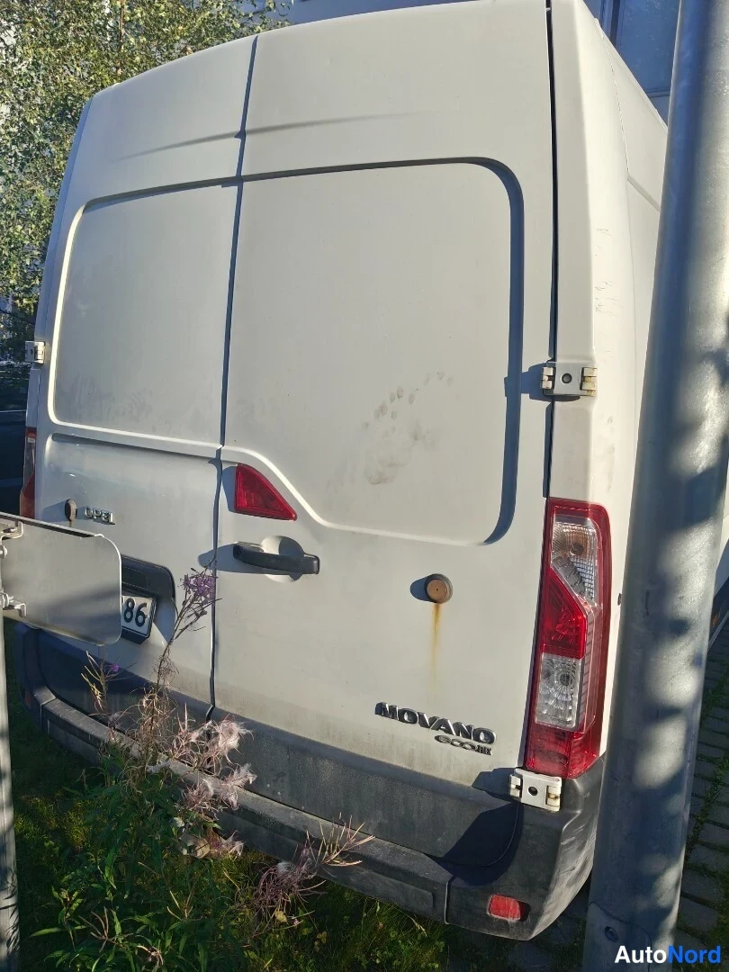 Valkoinen Opel Movano 2012, takaa, kuva 8
