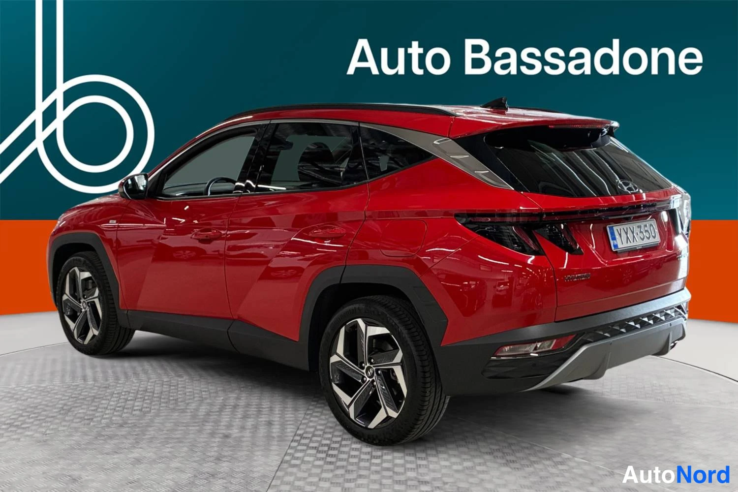 Punainen Hyundai Tucson 2024, takaviisto, kuva 6