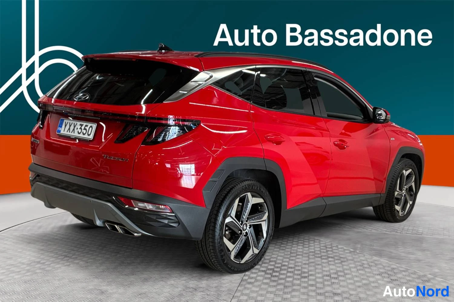 Punainen Hyundai Tucson 2024, takaviisto, kuva 7