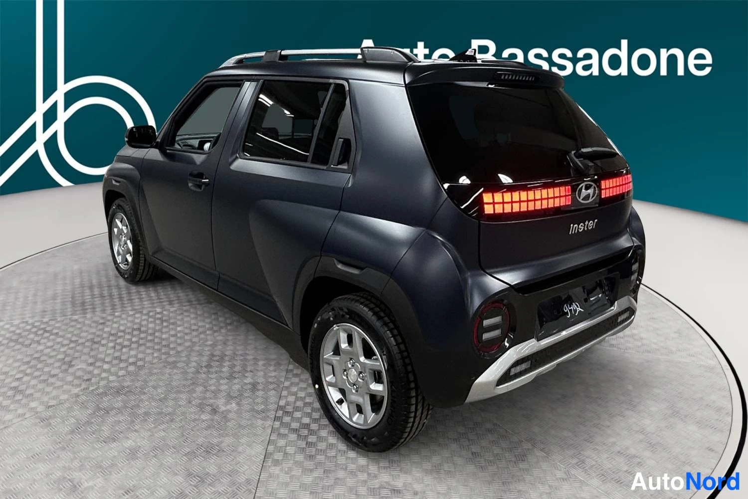 Sininen Hyundai Inster 2026, takaviisto, kuva 7
