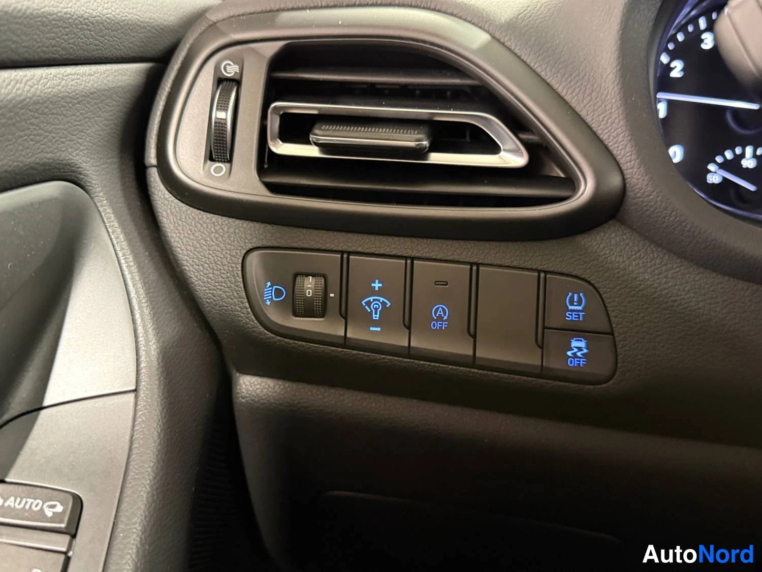 Black Hyundai I30 2023, detail, photo 23