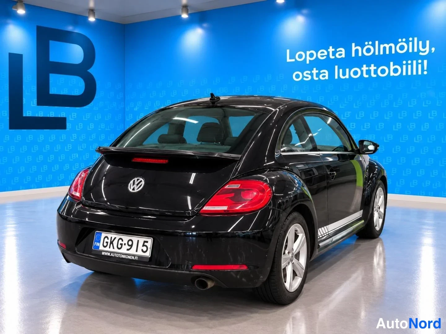 Musta Volkswagen Beetle 2012, takaviisto, kuva 2