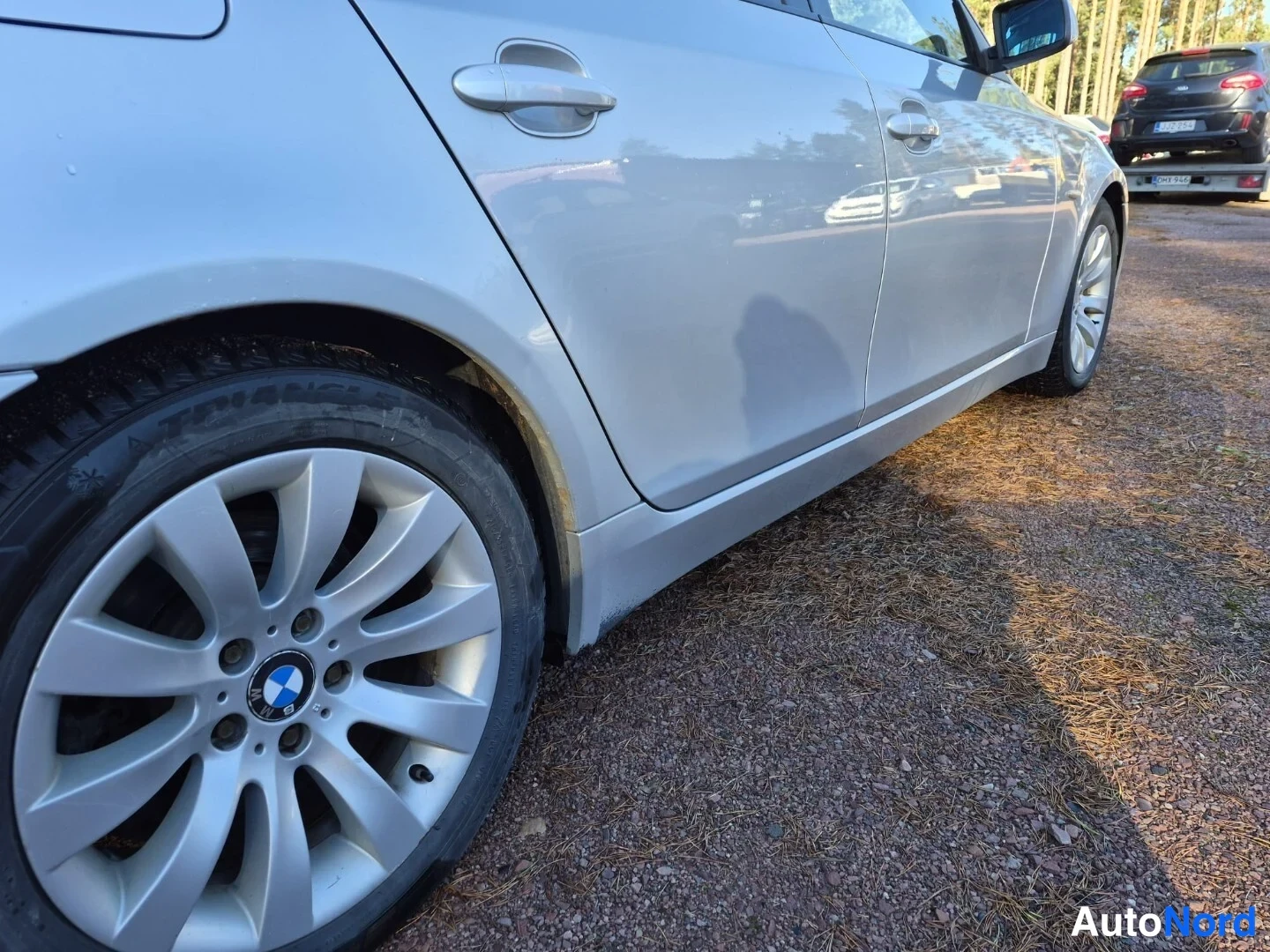 Hopea BMW 520d 2008, sivulta, kuva 7