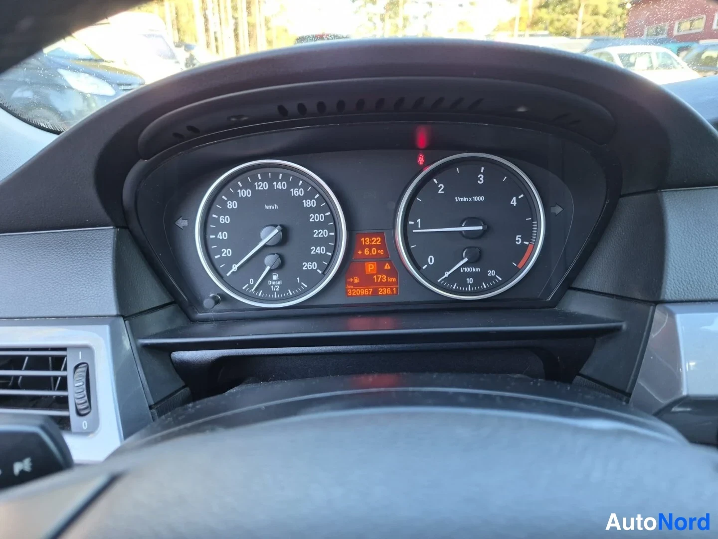 Hopea BMW 520d 2008, yksityiskohta, kuva 23