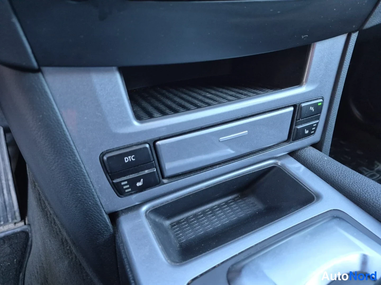 Hopea BMW 520d 2008, yksityiskohta, kuva 29