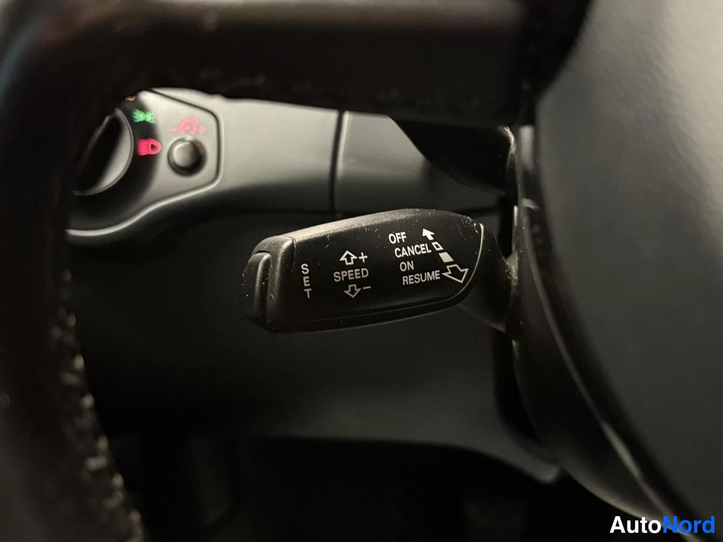 Harmaa Audi A4 Avant 2012, yksityiskohta, kuva 19