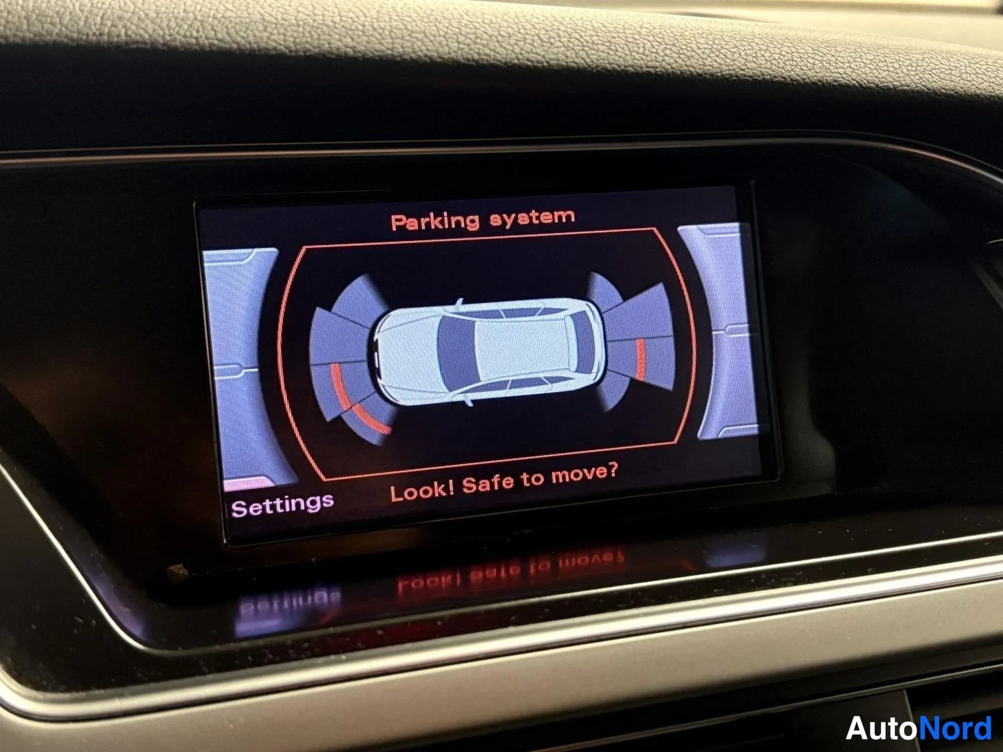 Harmaa Audi A4 Avant 2012, yksityiskohta, kuva 14