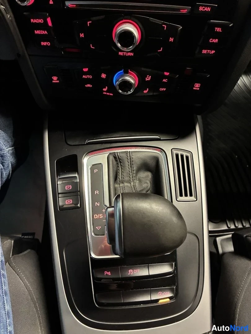 Hopea Audi A4 Avant 2013, yksityiskohta, kuva 18