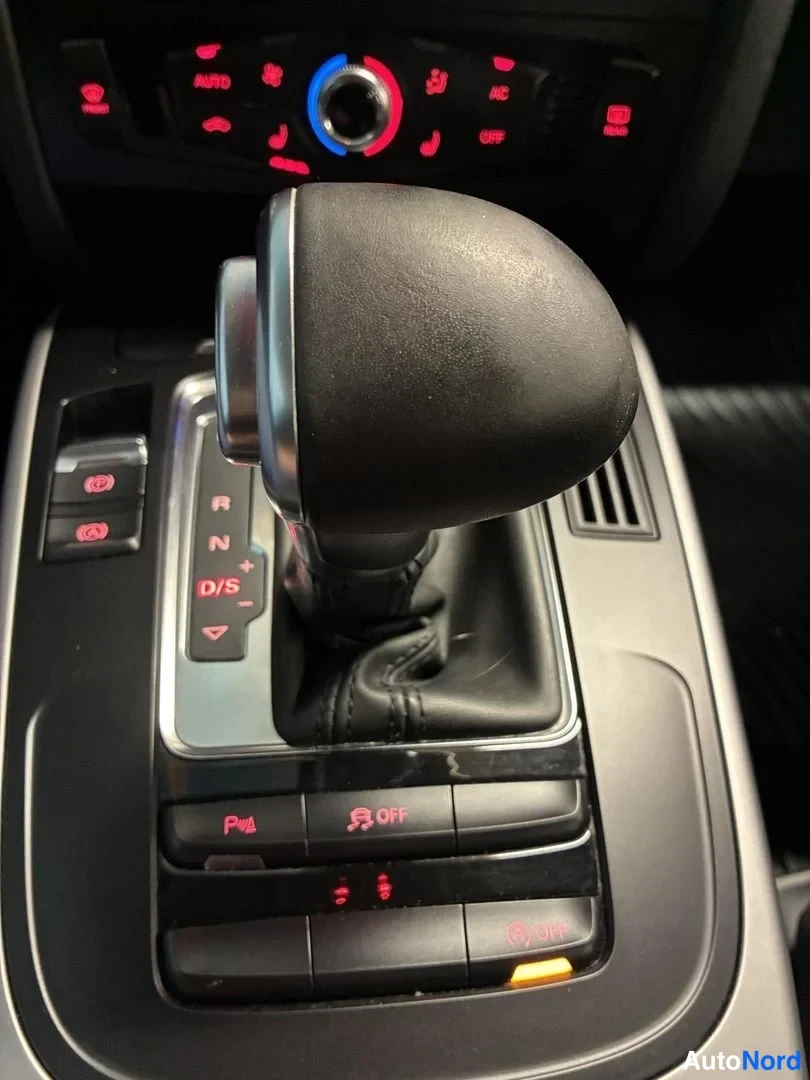Hopea Audi A4 Avant 2013, yksityiskohta, kuva 22