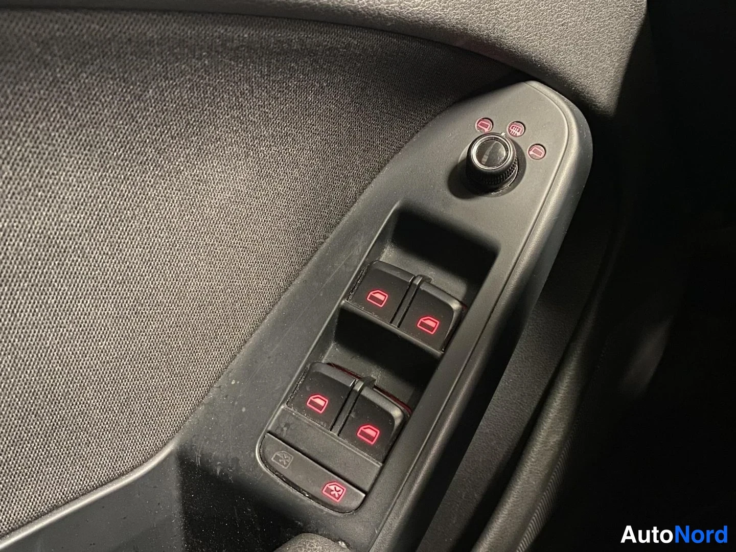 Sininen Audi A4 Avant 2010, yksityiskohta, kuva 21