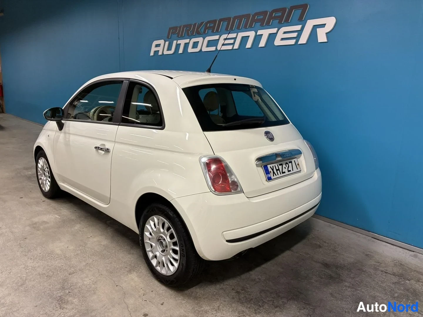 Valkoinen Fiat 500 2012, takaviisto, kuva 5