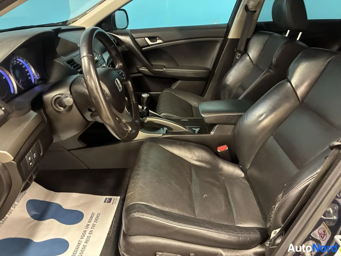 Sininen Honda Accord Tourer 2011, etuistuimet, kuva 11