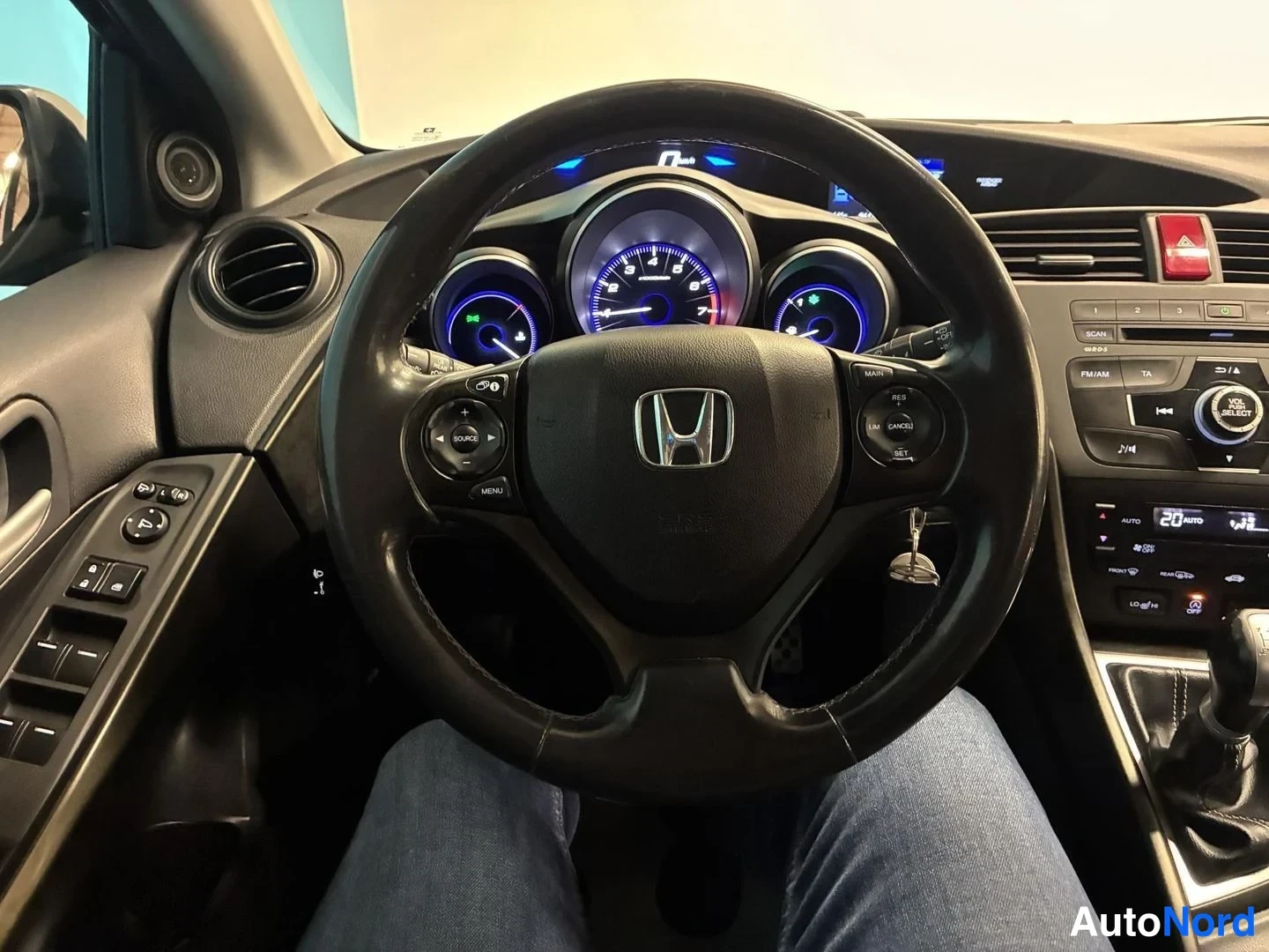 Musta Honda Civic 2013, yksityiskohta, kuva 14