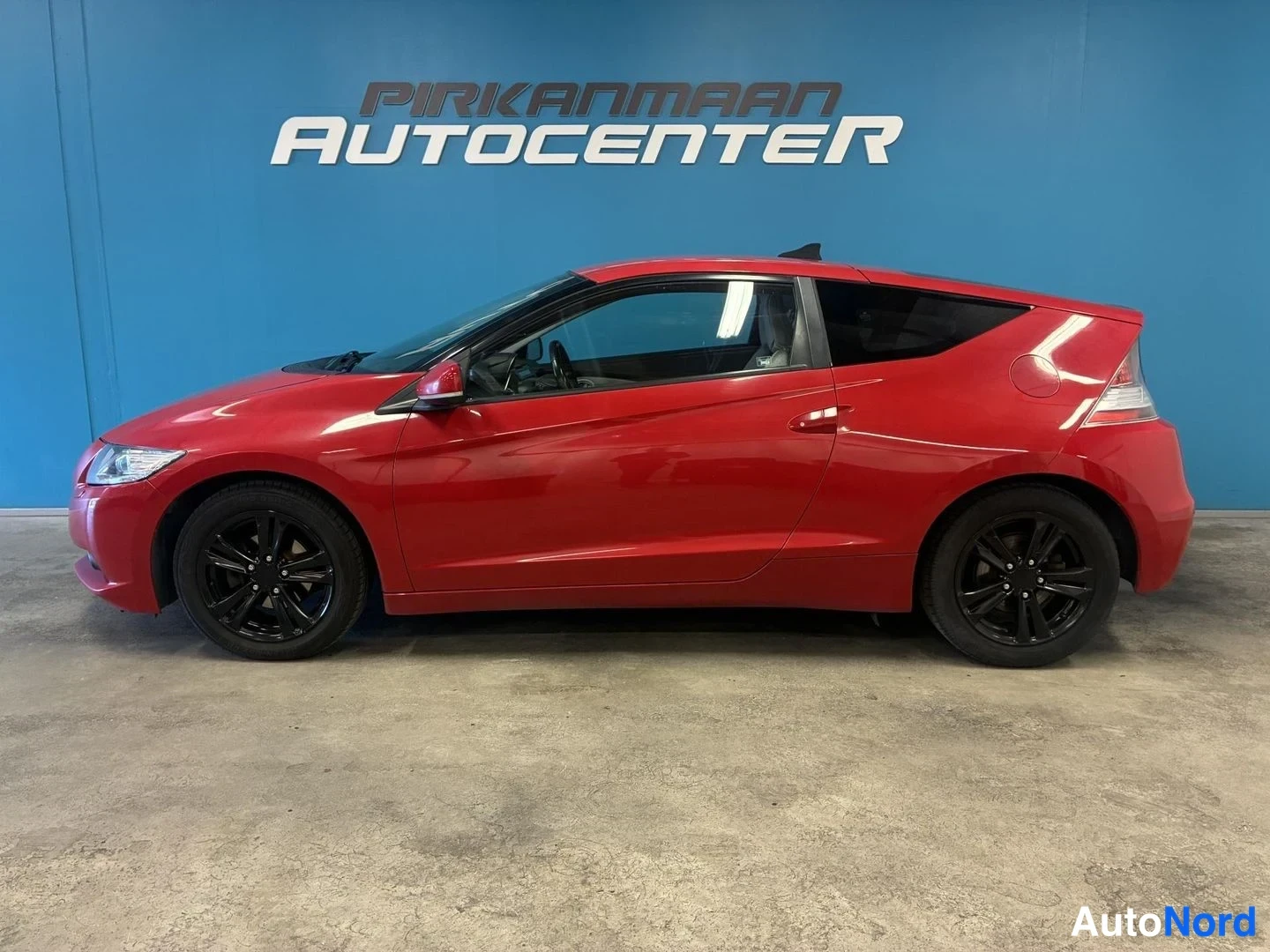 Punainen Honda CR-Z 2011, sivulta, kuva 4