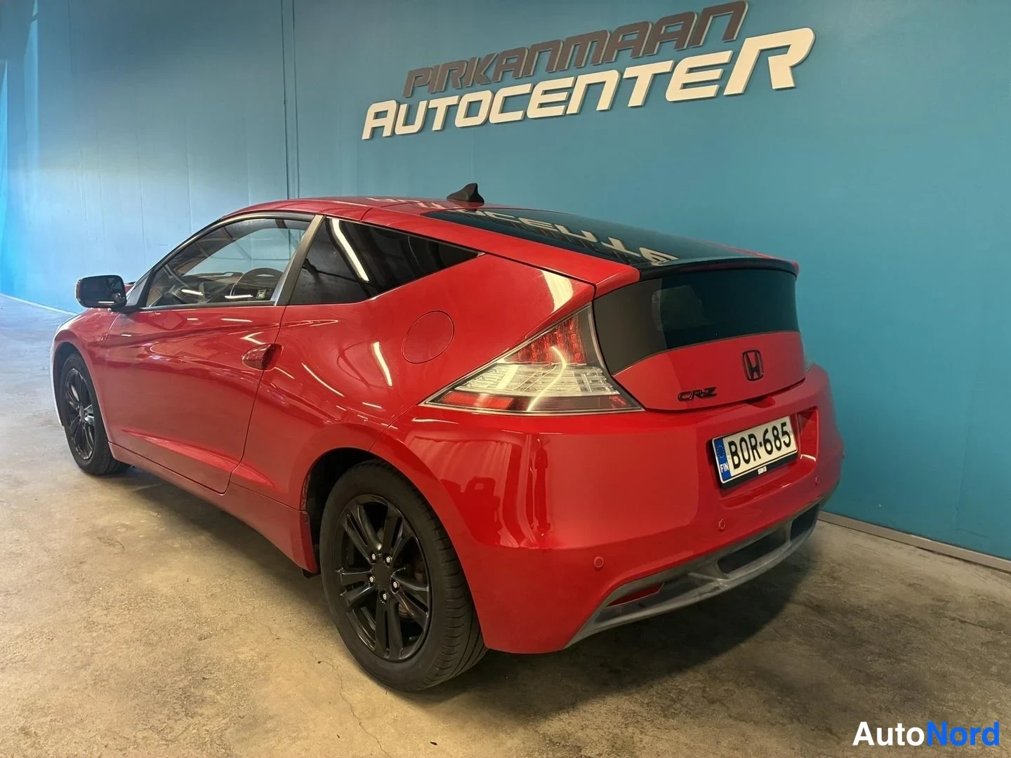 Punainen Honda CR-Z 2011, takaviisto, kuva 5