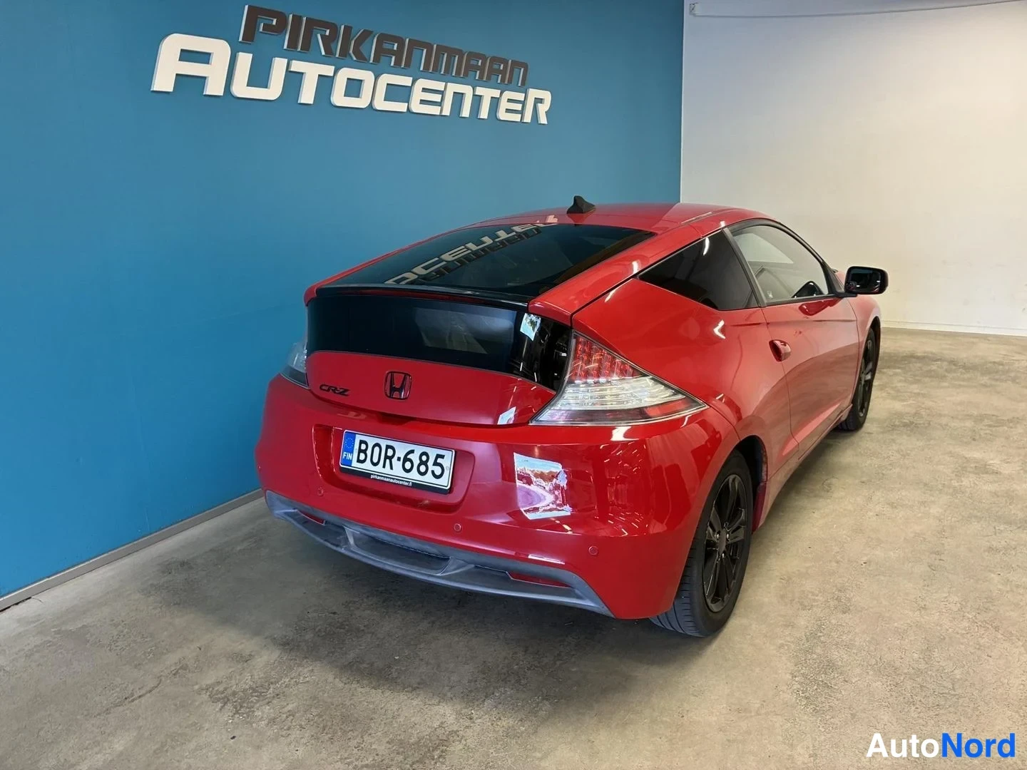 Punainen Honda CR-Z 2011, takaviisto, kuva 6