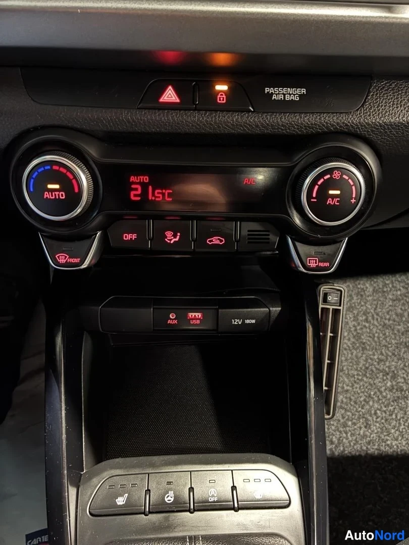 Musta Kia Rio 2018, yksityiskohta, kuva 19