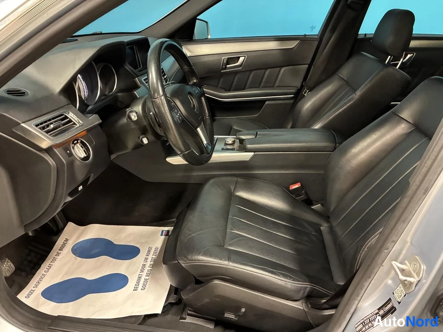 Harmaa Mercedes-Benz E 250 BlueTEC 4MATIC 2014, ohjaamo, kuva 7