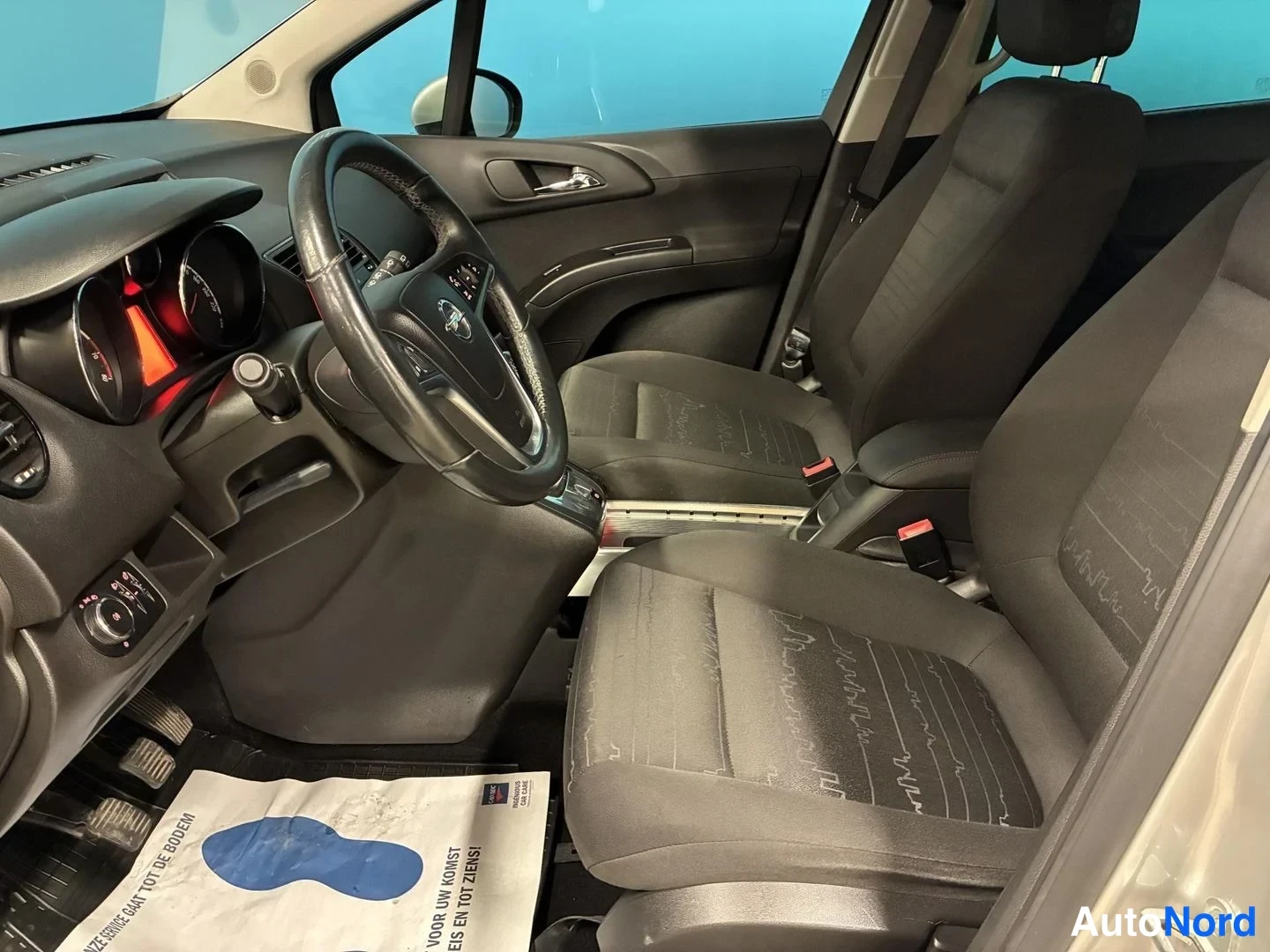 Hopea Opel Meriva 2010, ohjaamo, kuva 7
