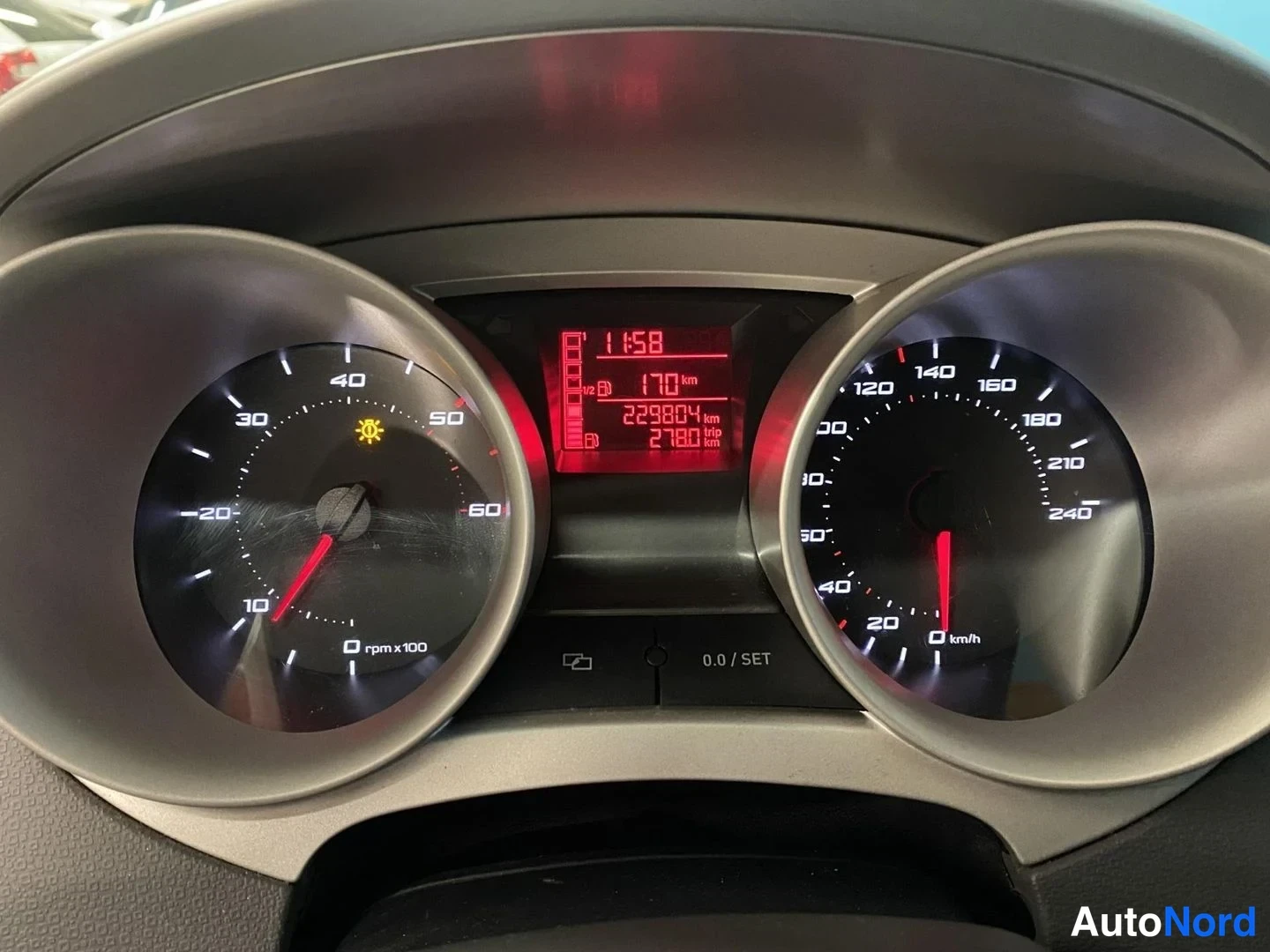 Harmaa Seat Ibiza ST 2011, yksityiskohta, kuva 14