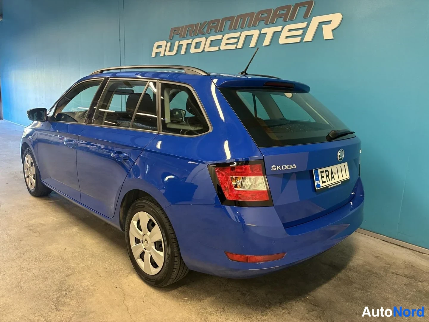 Sininen Skoda Fabia 2019, takaviisto, kuva 5