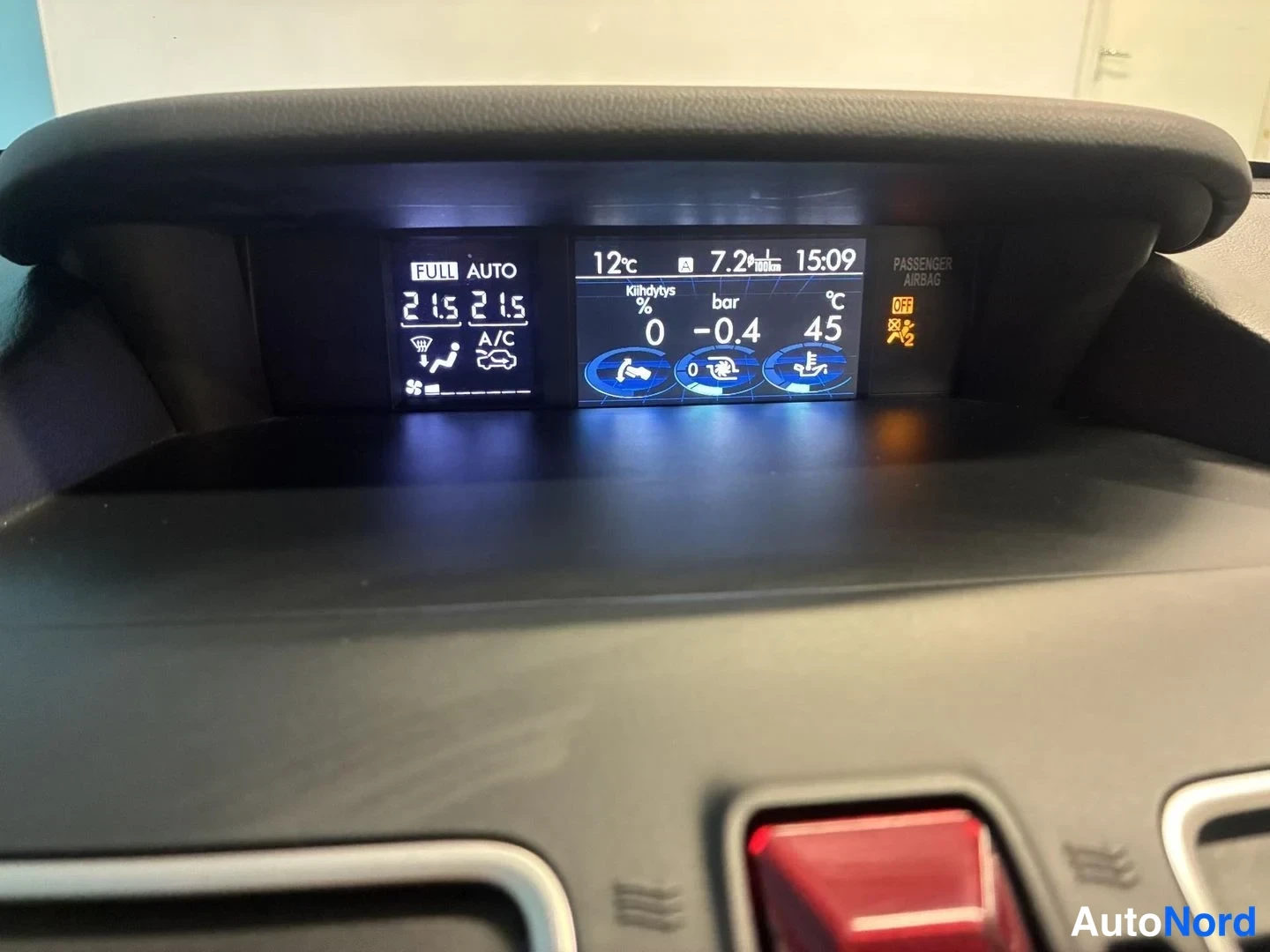 Sininen Subaru Levorg 2016, yksityiskohta, kuva 23