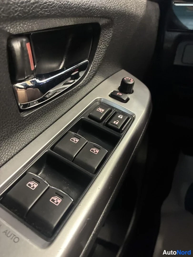 Sininen Subaru Levorg 2016, yksityiskohta, kuva 20