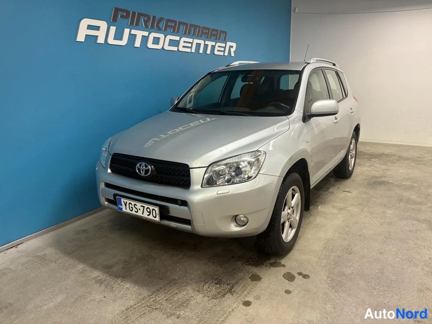Toyota RAV4 2,0 VVT-i 4WD LUXURY AUT 2007