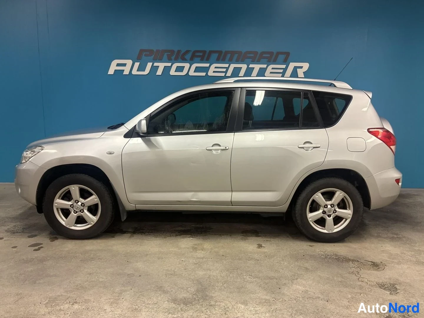 Hopea Toyota RAV4 2007, sivulta, kuva 4