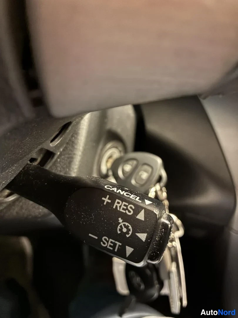 Hopea Toyota RAV4 2007, yksityiskohta, kuva 20